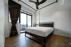 Avenue South Residence (D3), Apartment #411898071